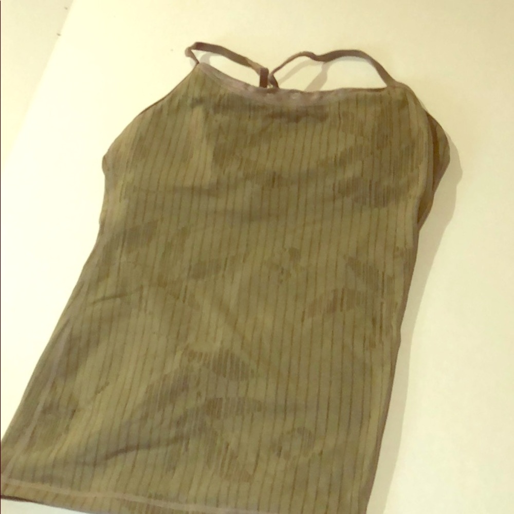 Lululemon size 4 top